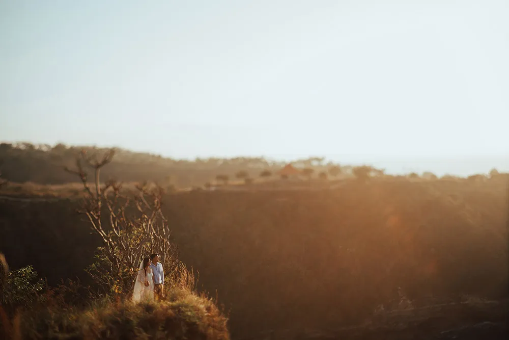 Photo by Fire Wood &amp; Earth. theweddingnotebook.com
