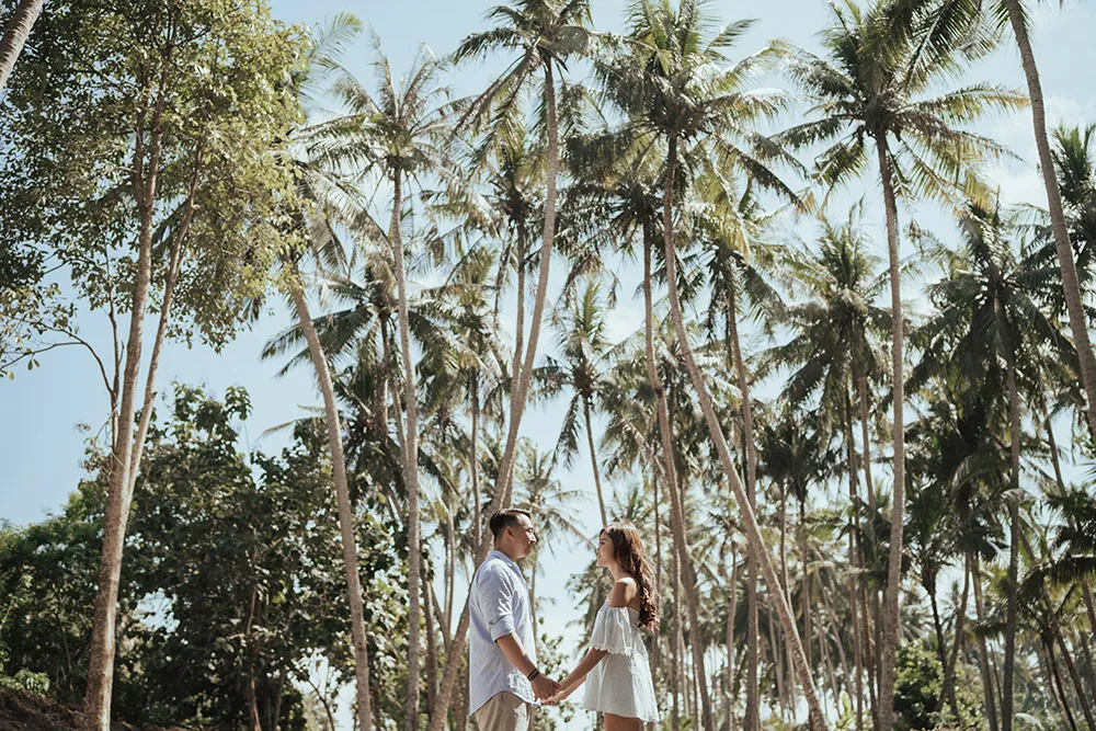 Photo by Fire Wood &amp; Earth. theweddingnotebook.com