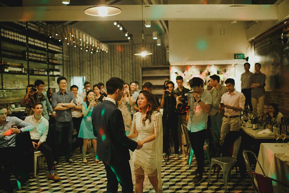 Photo by Samuel Goh Photography. theweddingnotebook.com