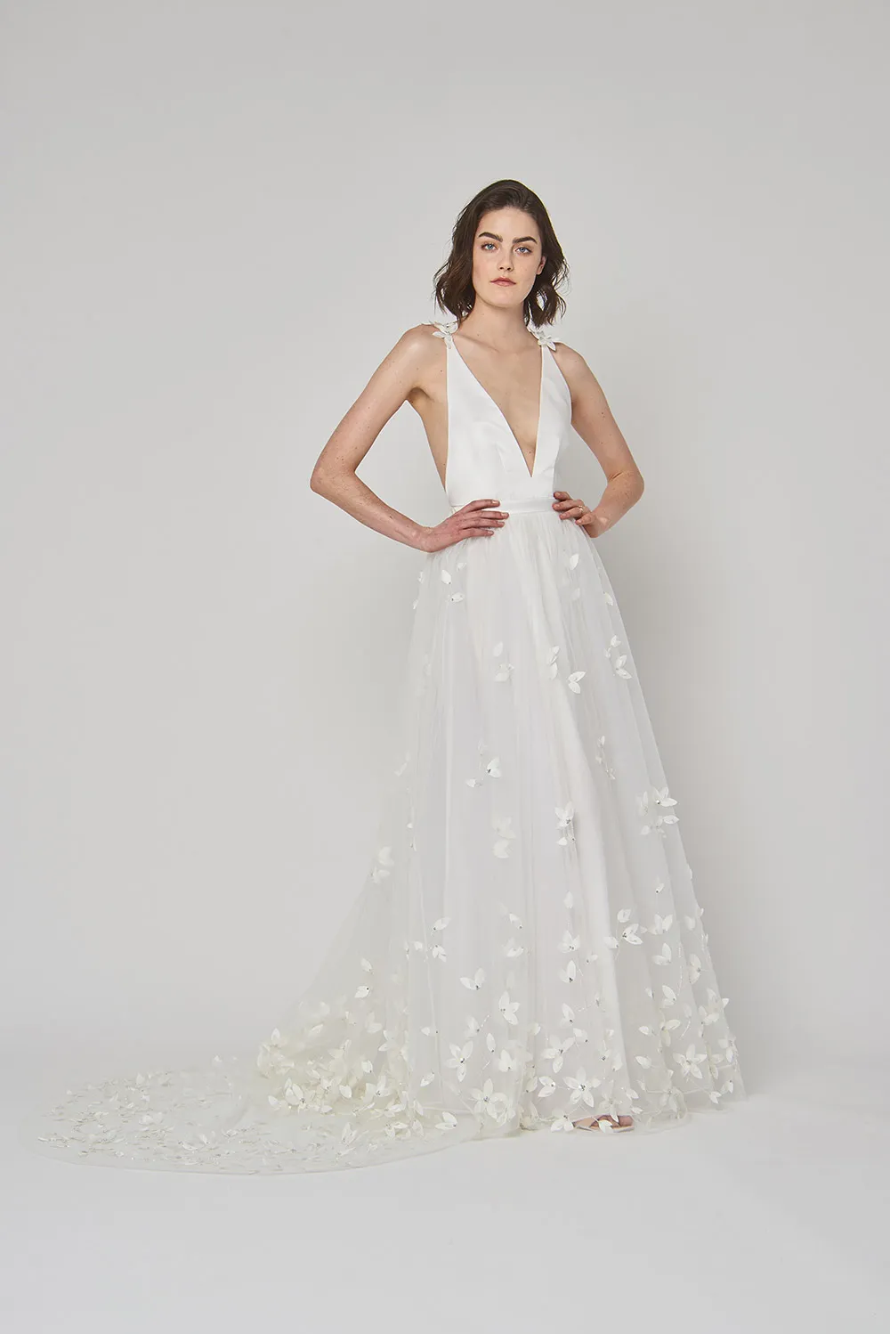 Lennon – Alexandra Grecco 2019 Bridal Collection. theweddingnotebook.com