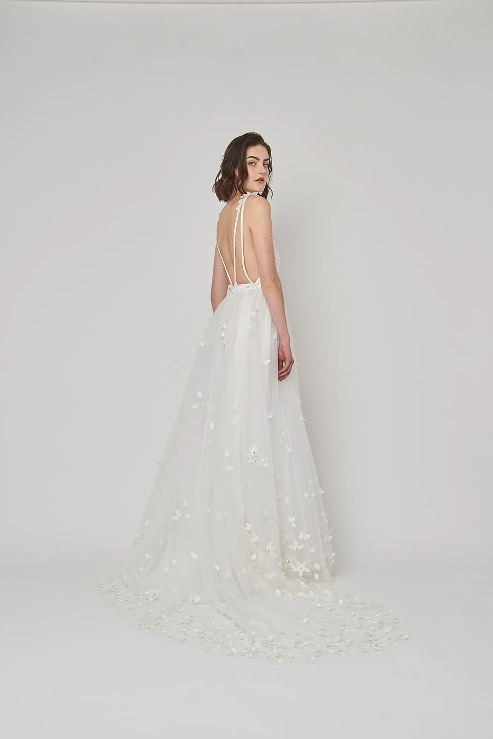 Lennon – Alexandra Grecco 2019 Bridal Collection. theweddingnotebook.com