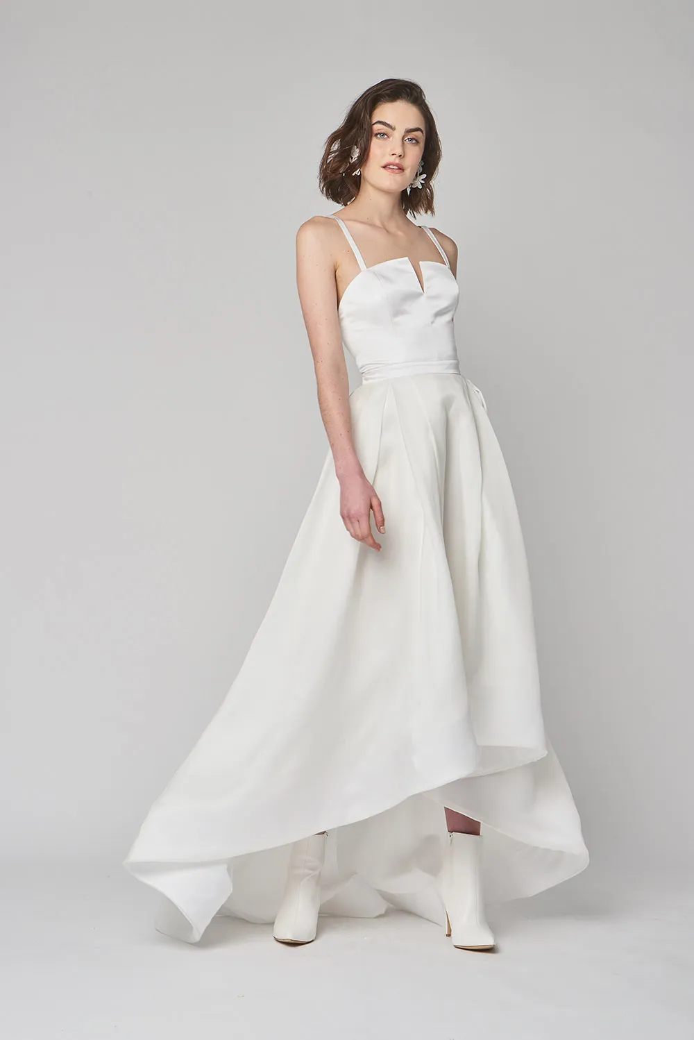 Presley – Alexandra Grecco 2019 Bridal Collection. theweddingnotebook.com
