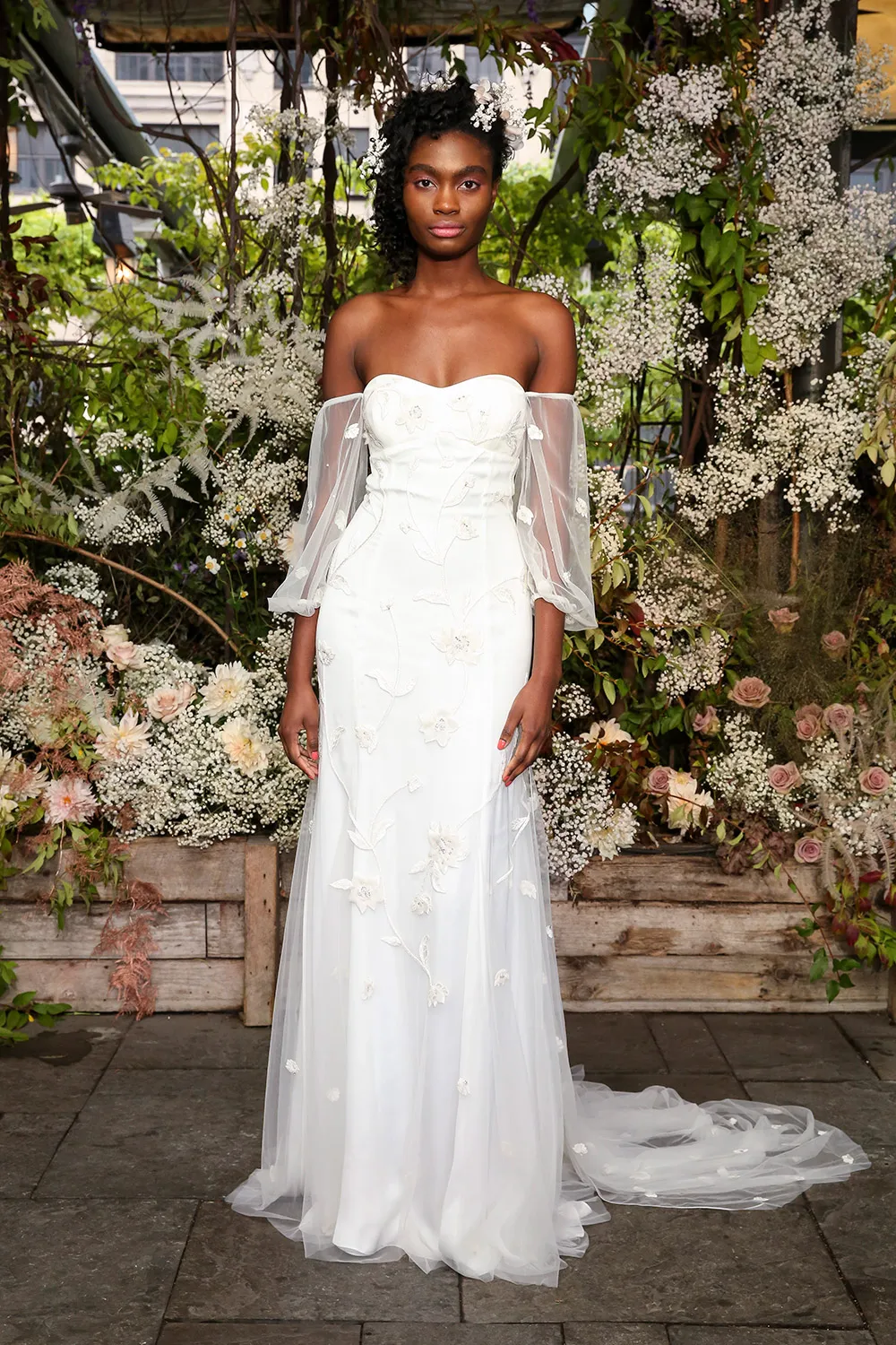 Alexandra Grecco Fall 2019 Bridal Collection. theweddingnotebook.com