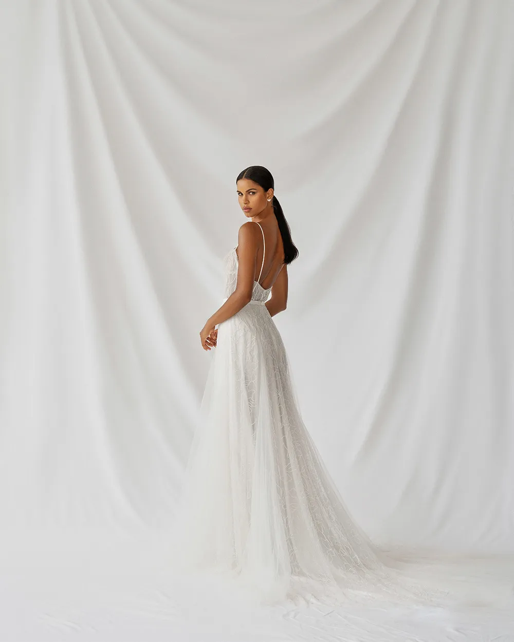 Alexandra Grecco Fall 2021 Bridal Collection. theweddingnotebook.com