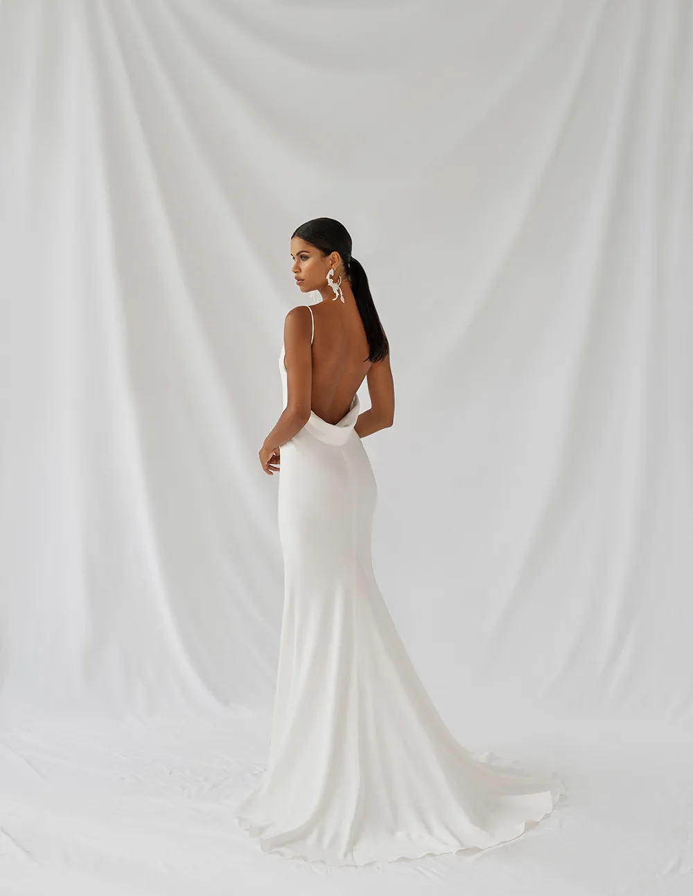 Alexandra Grecco Fall 2021 Bridal Collection. theweddingnotebook.com
