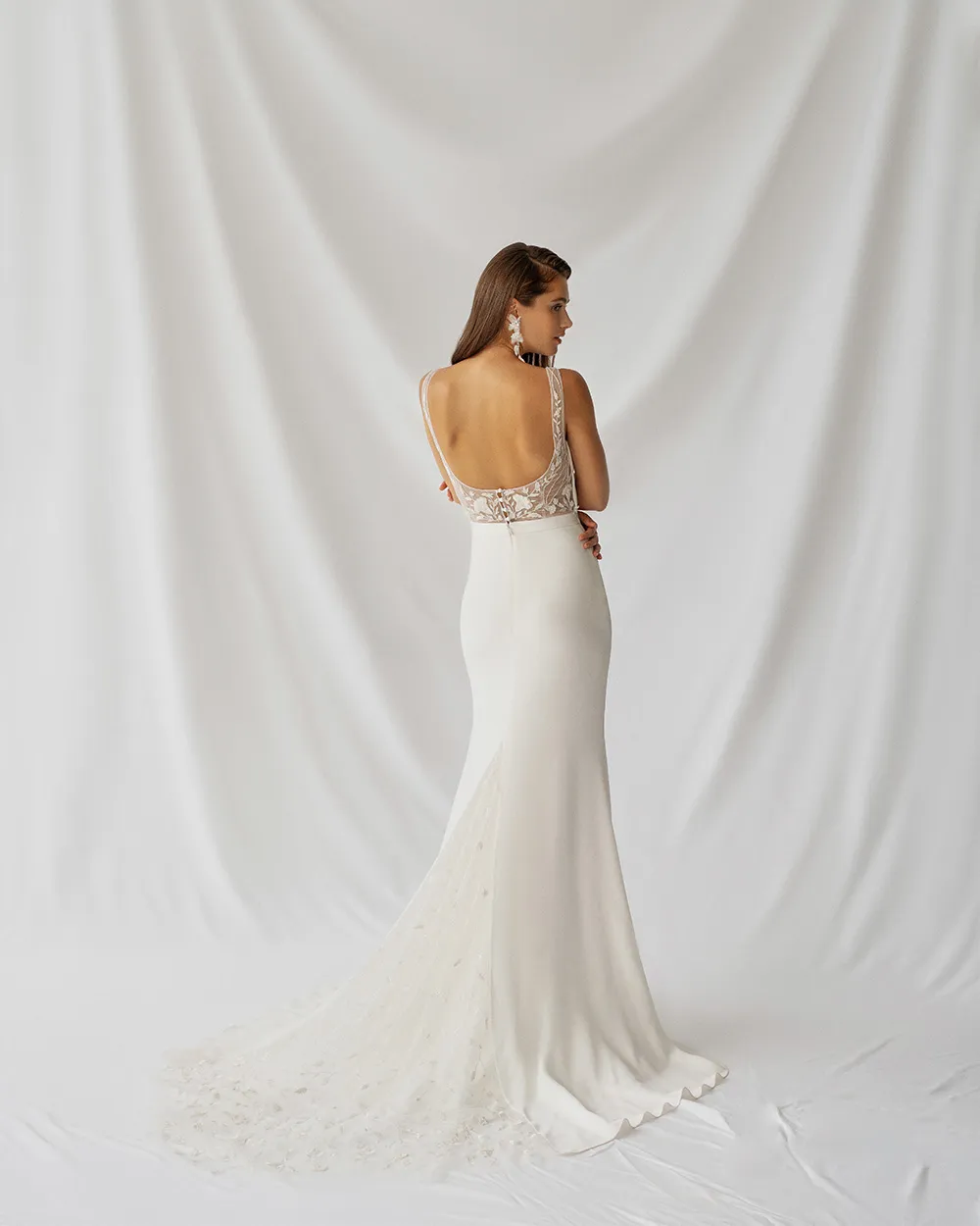 Alexandra Grecco Fall 2021 Bridal Collection. theweddingnotebook.com