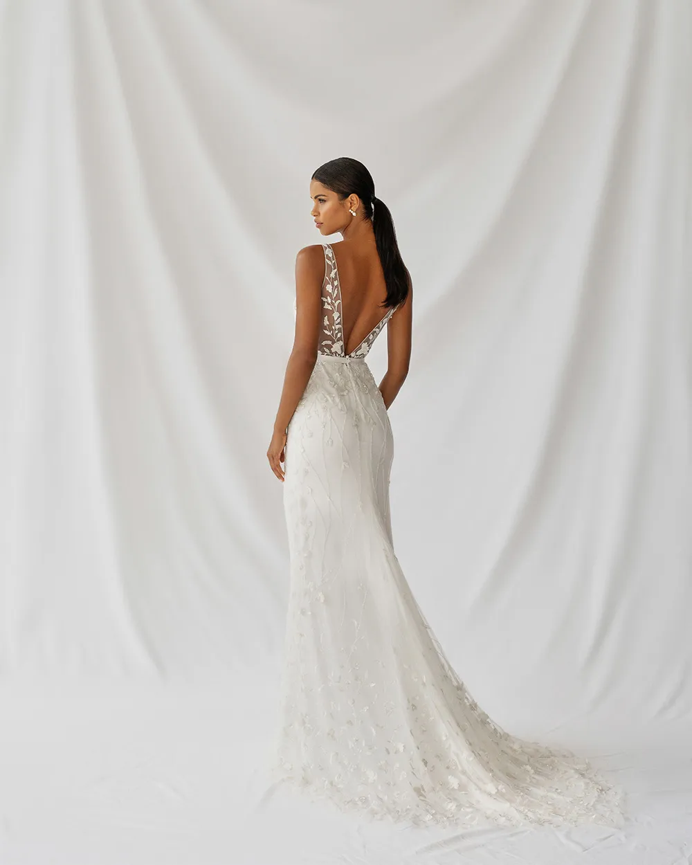 Alexandra Grecco Fall 2021 Bridal Collection. theweddingnotebook.com