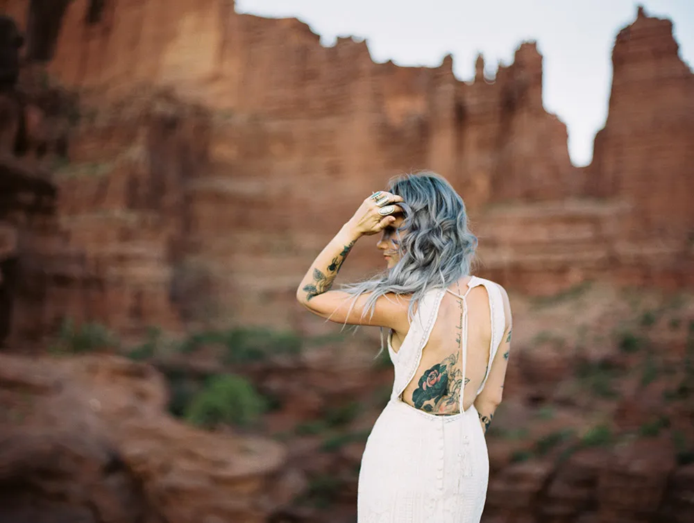 Adele - Wilderly Bride by Allure Bridals Spring 2018 Collection. theweddingnotebook.com