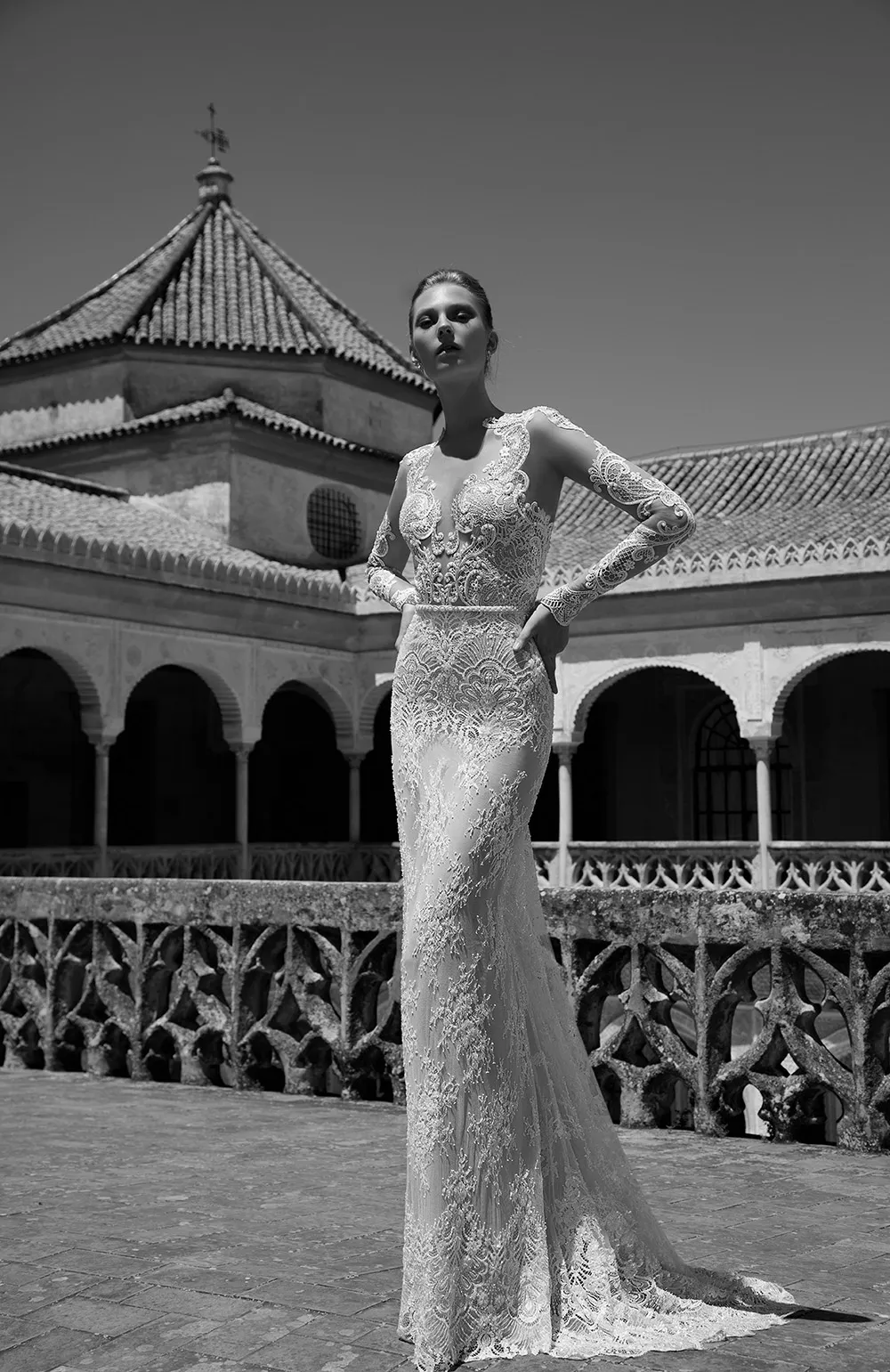 CAROLINE - Alon Livne 2017 Bridal Collection. theweddingnotebook.com