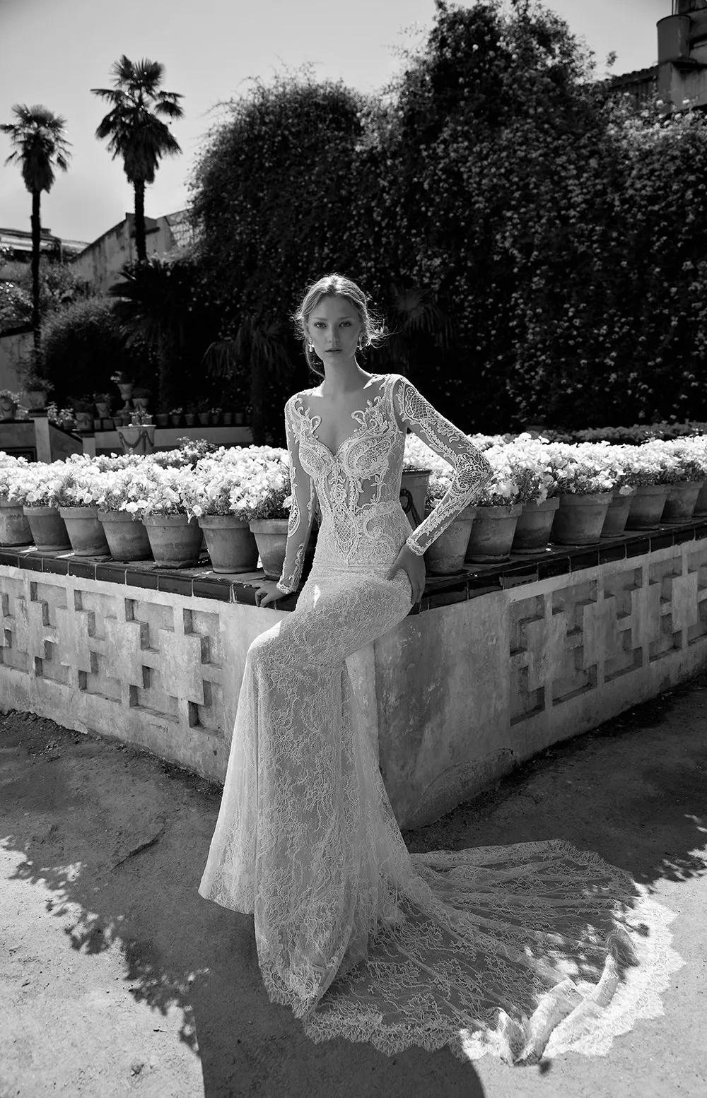 SCARLETT - Alon Livne 2017 Bridal Collection. theweddingnotebook.com