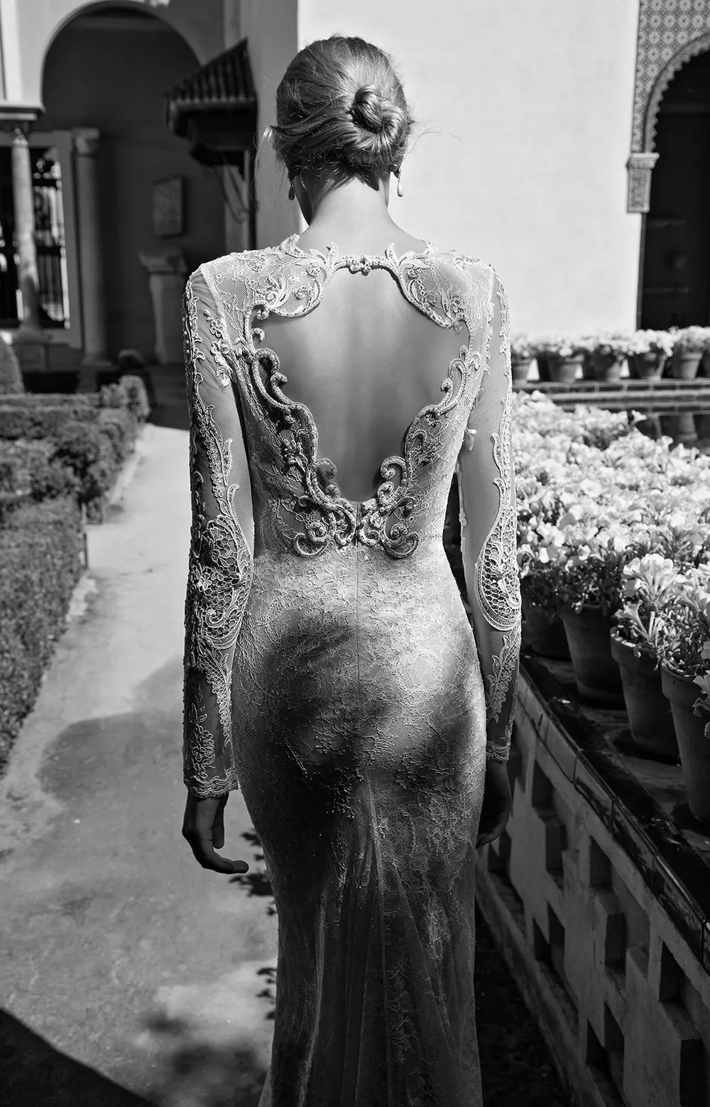 SCARLETT - Alon Livne 2017 Bridal Collection. theweddingnotebook.com