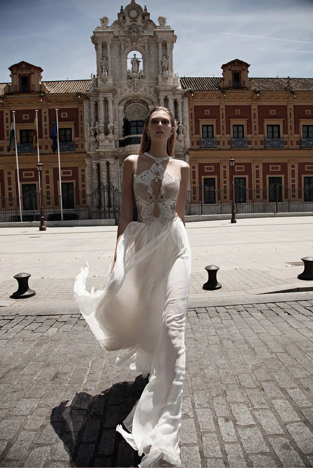 VENUS - Alon Livne 2017 Bridal Collection. theweddingnotebook.com