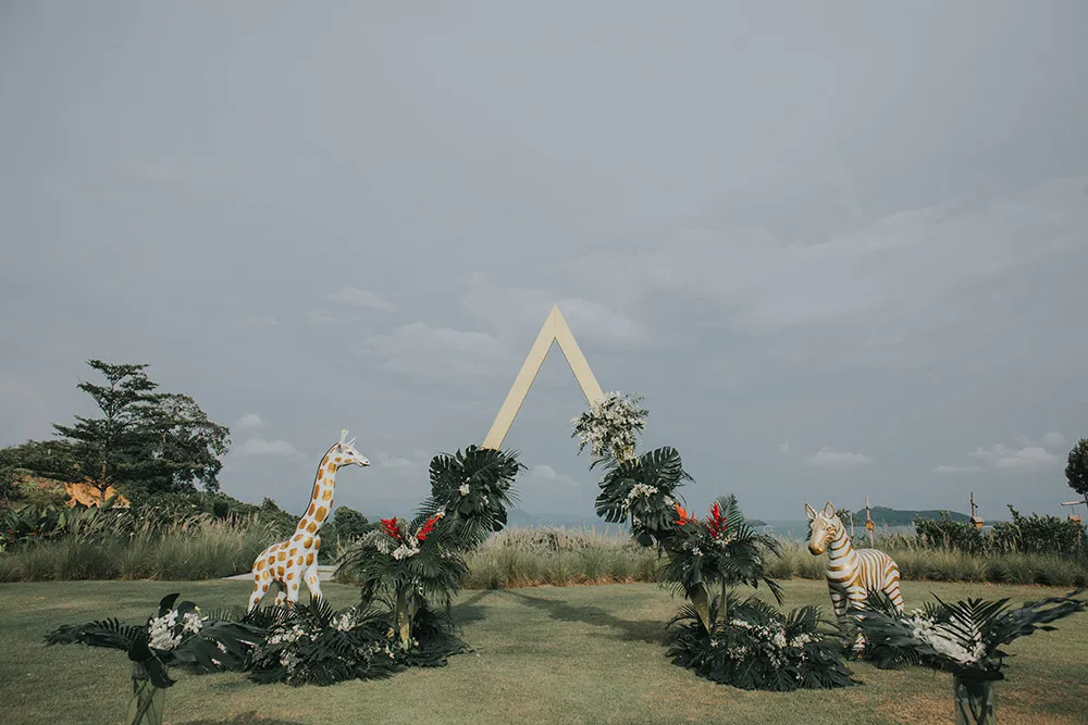 Photo by Hellojanelee. theweddingnotebook.com