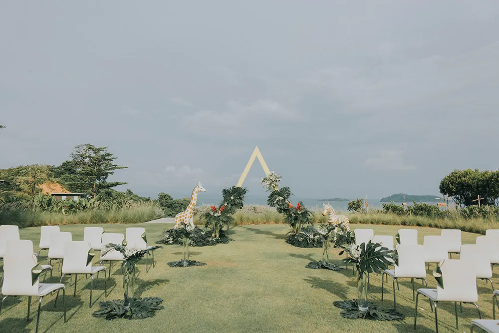 Photo by Hellojanelee. theweddingnotebook.com