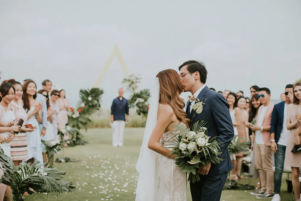 Photo by Hellojanelee. theweddingnotebook.com