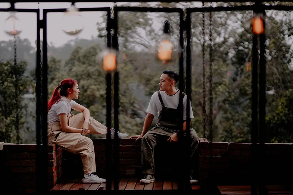 Photo by Jessielyee Photography. theweddingnotebook.com