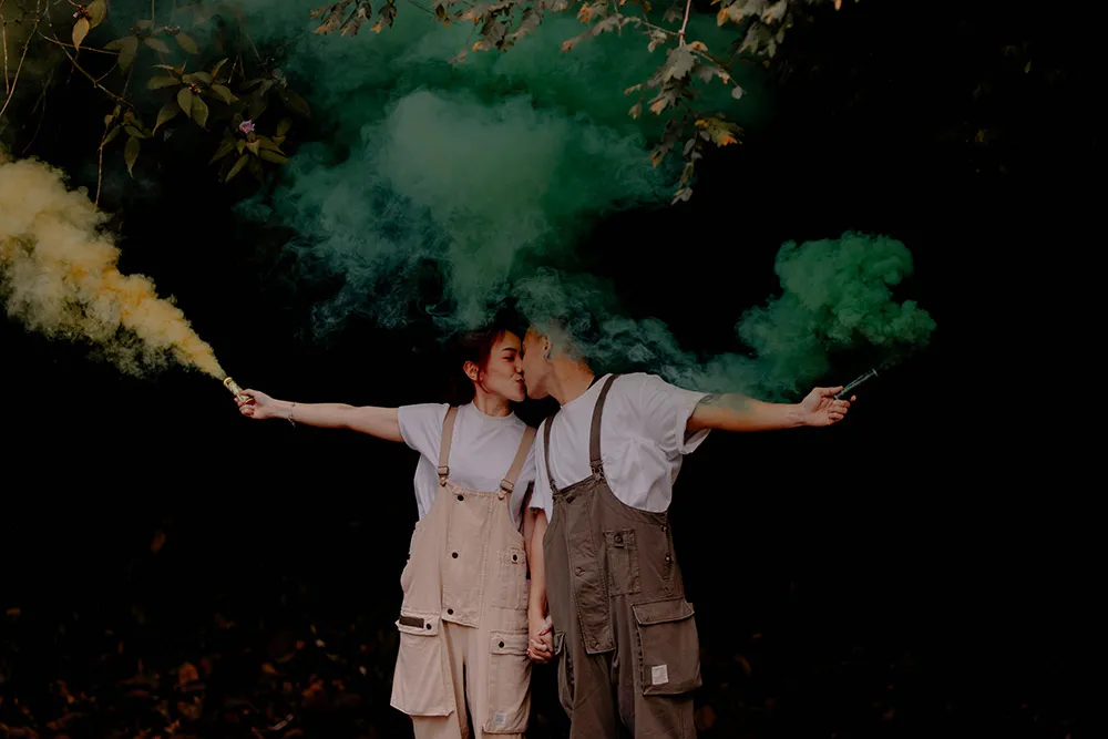 Photo by Jessielyee Photography. theweddingnotebook.com