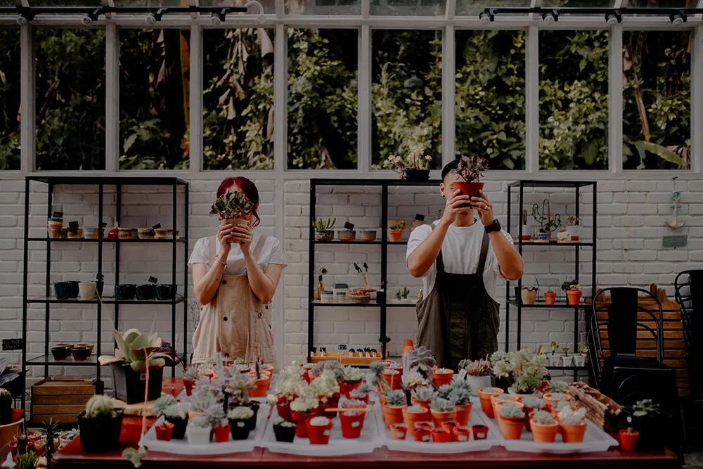 Photo by Jessielyee Photography. theweddingnotebook.com