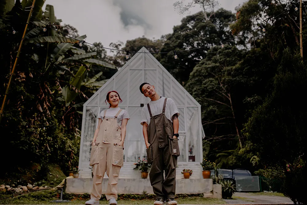 Photo by Jessielyee Photography. theweddingnotebook.com