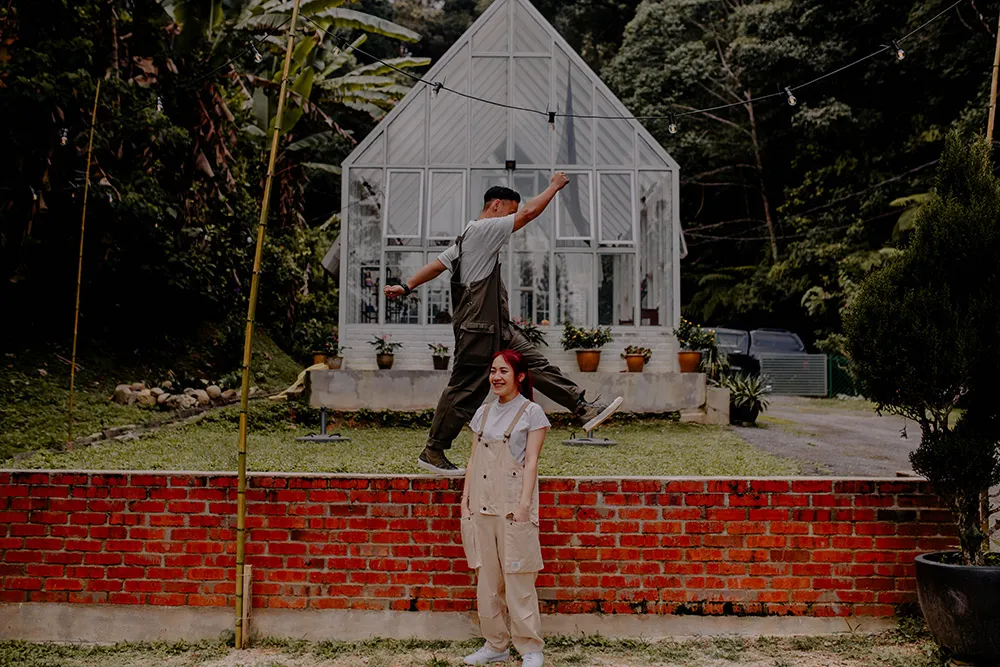 Photo by Jessielyee Photography. theweddingnotebook.com