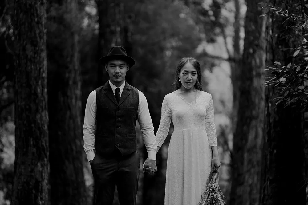 Photo by Jessielyee Photography. theweddingnotebook.com