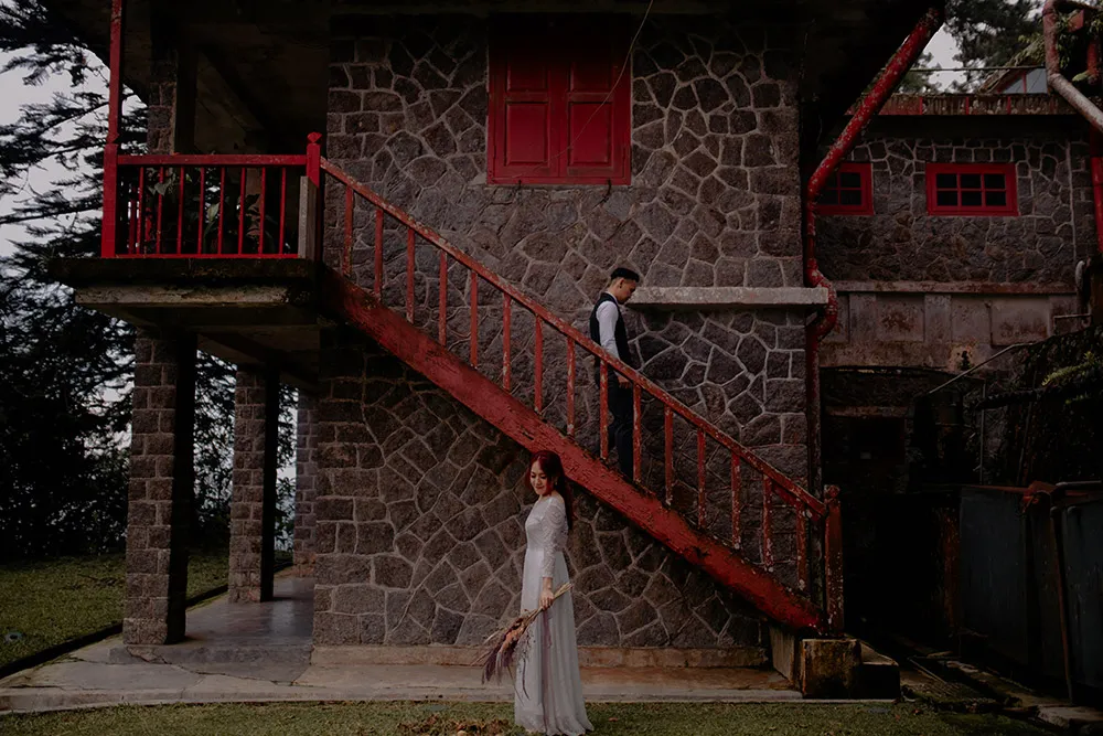 Photo by Jessielyee Photography. theweddingnotebook.com