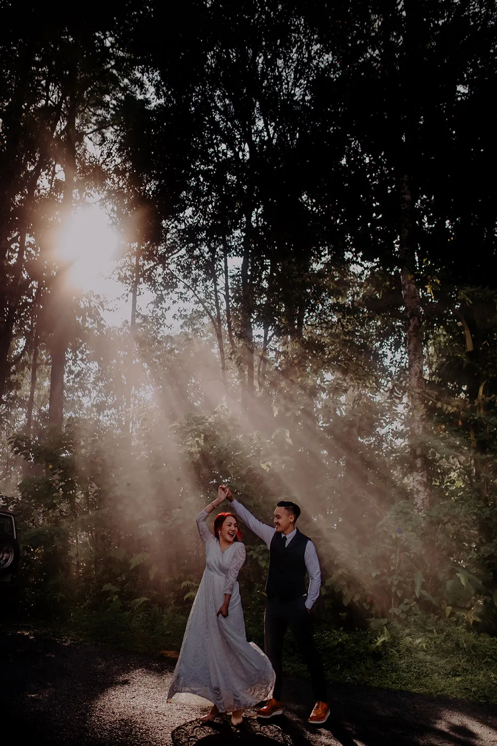 Photo by Jessielyee Photography. theweddingnotebook.com