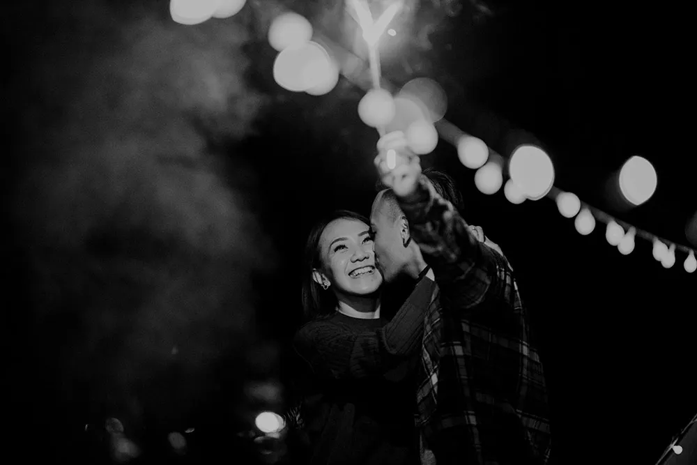 Photo by Jessielyee Photography. theweddingnotebook.com