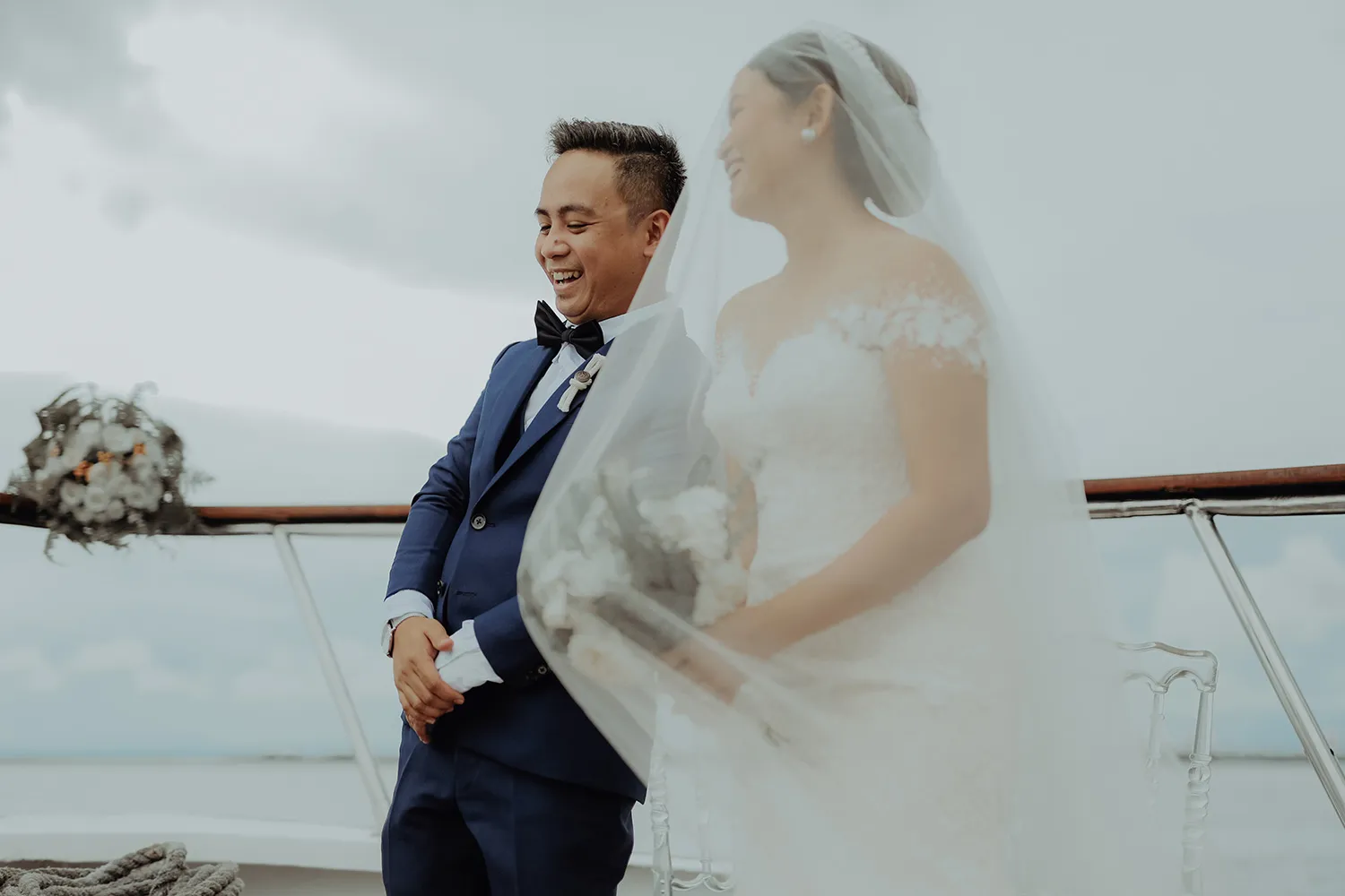 Photography by ProudRad. Yacht Wedding. theweddingnotebook.com