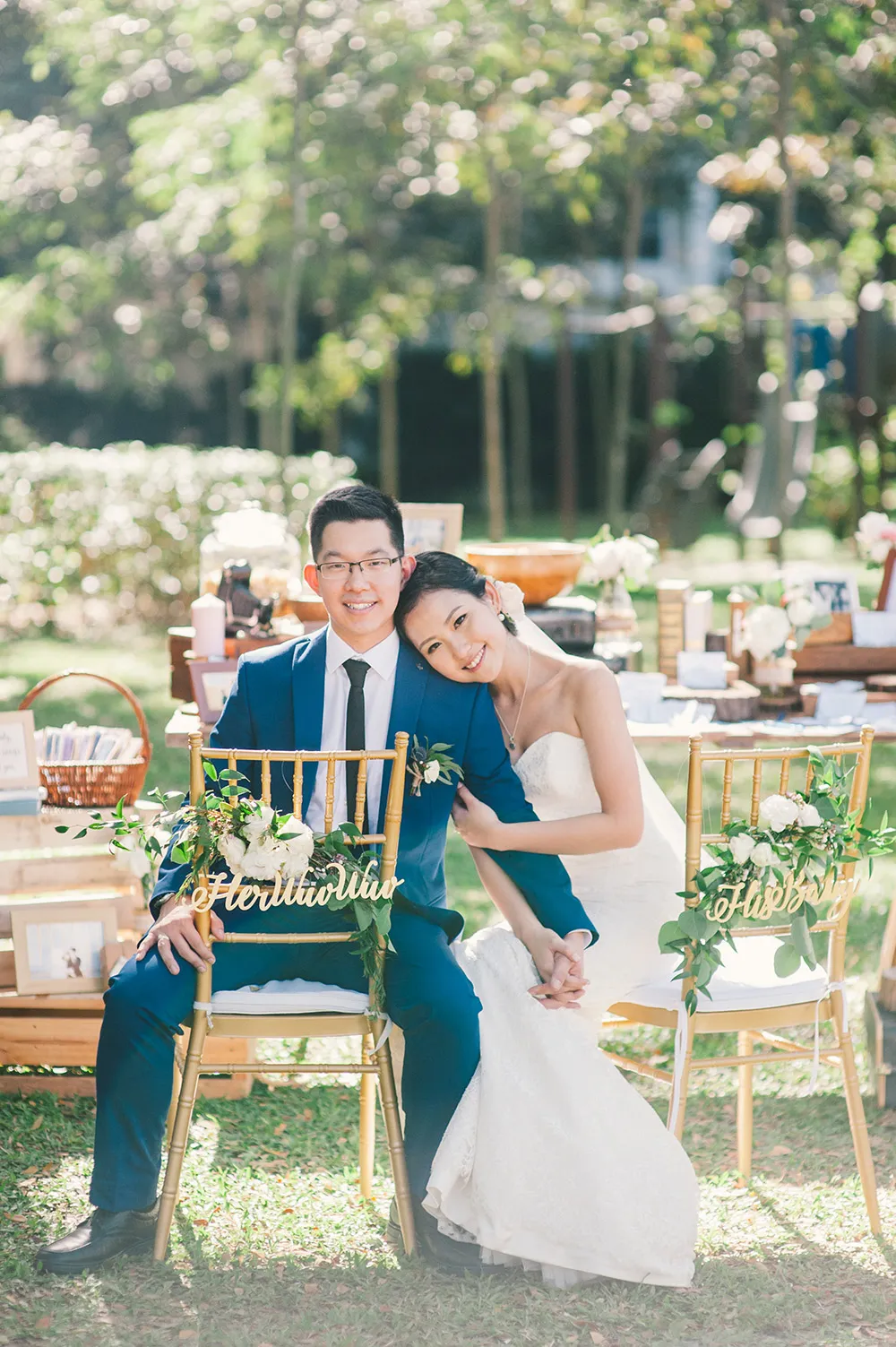 Photo by Munkeat Photography. theweddingnotebook.com