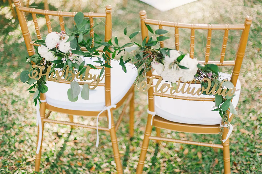 Photo by Munkeat Photography. theweddingnotebook.com