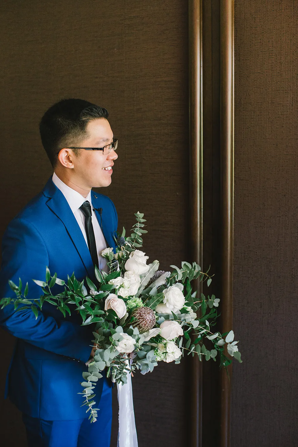 Photo by Munkeat Photography. theweddingnotebook.com