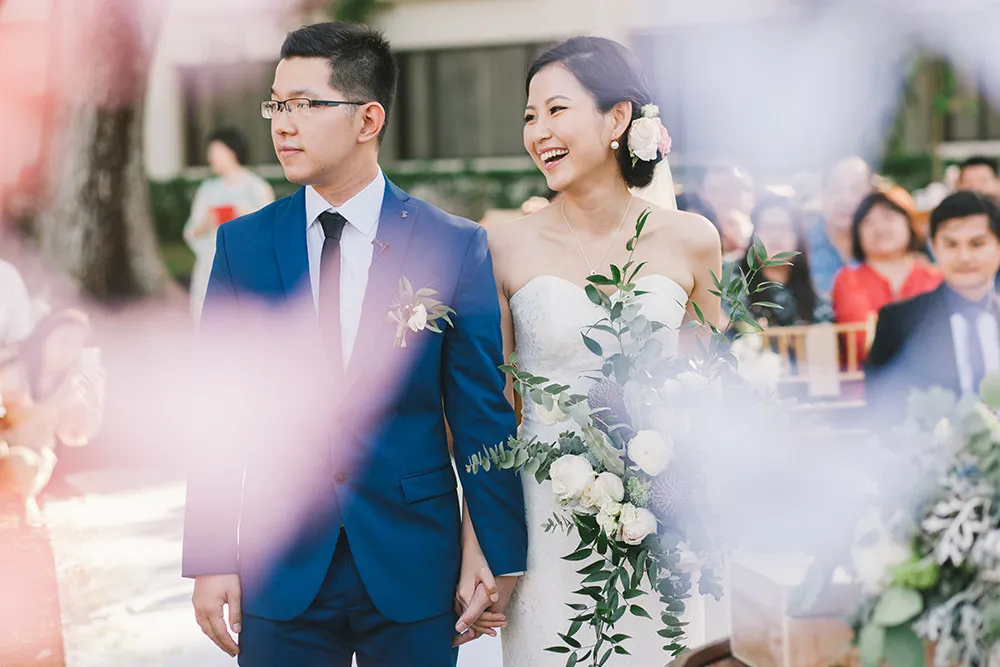 Photo by Munkeat Photography. theweddingnotebook.com