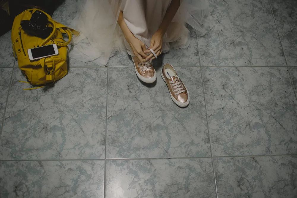 Photo by Samuel Goh Photography. theweddingnotebook.com