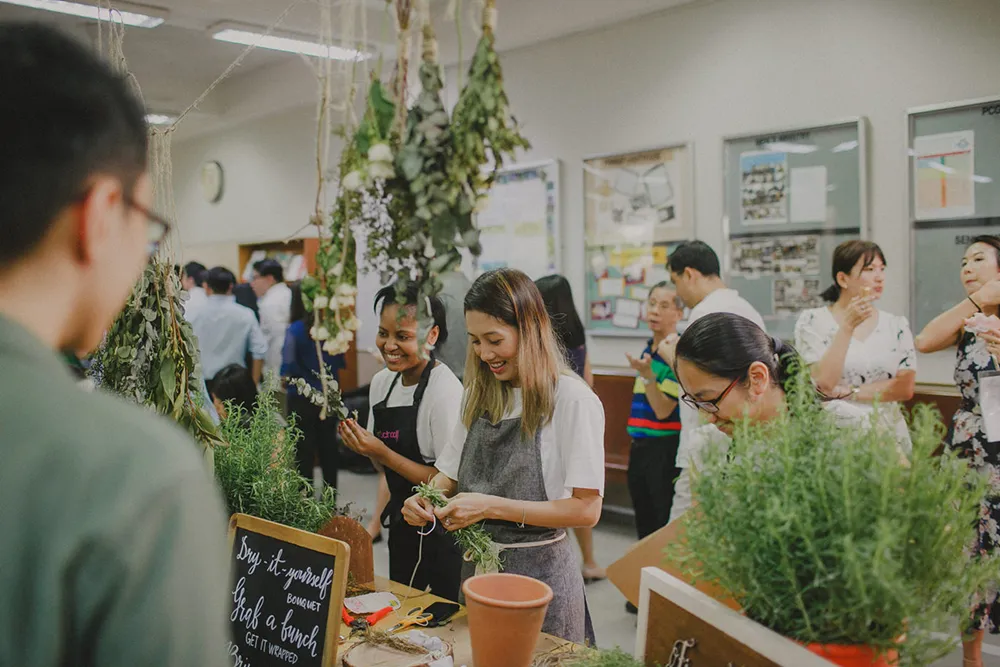 Photo by Samuel Goh Photography. theweddingnotebook.com