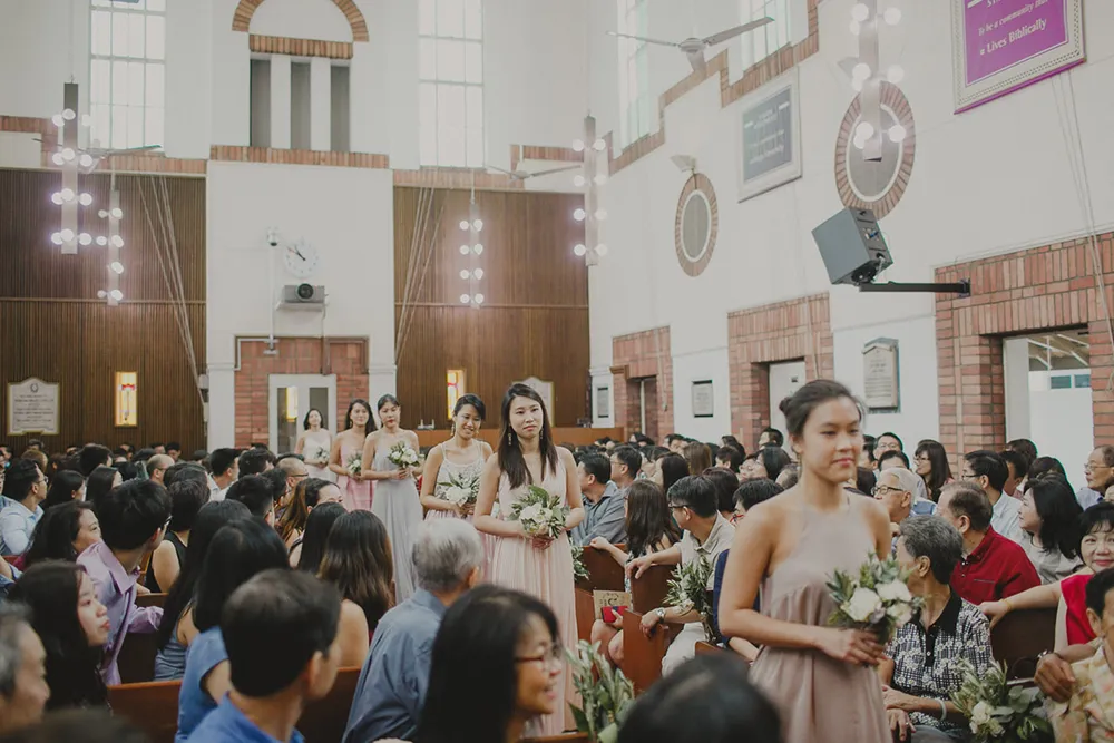 Photo by Samuel Goh Photography. theweddingnotebook.com