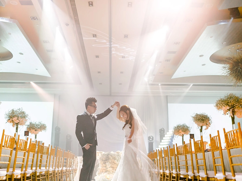 An Elegant Oxford Blue And Gold Wedding At The Westin Kuala Lumpur