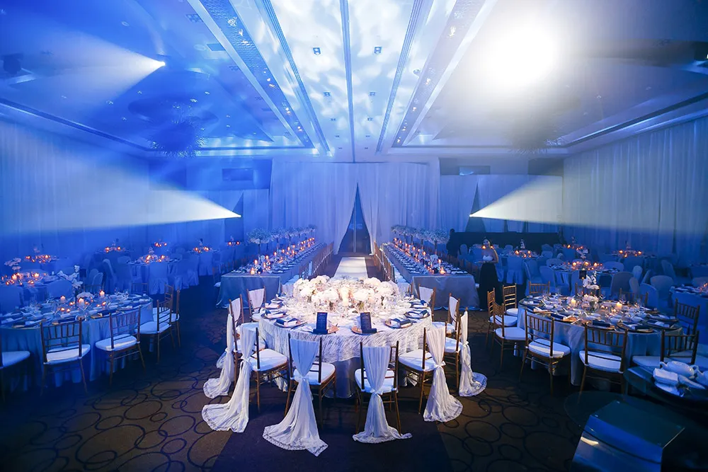 Photo by Wefreeze Photography. theweddingnotebook.com