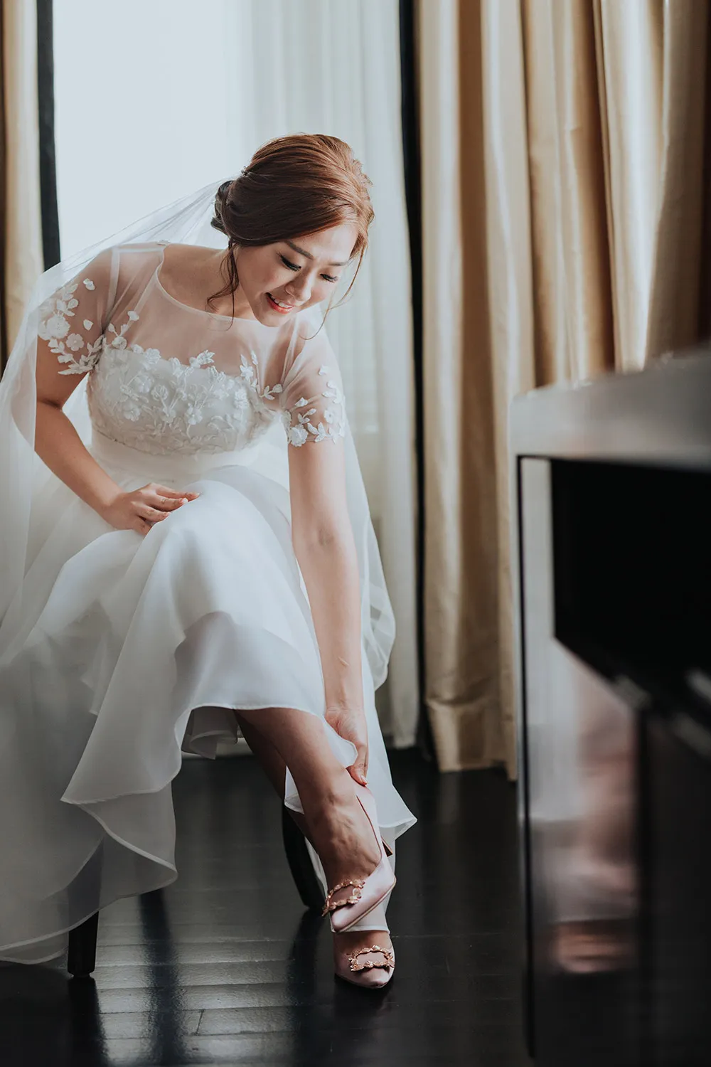 Photo by Andrew Chow of Munkeat Studio. theweddingnotebook.com