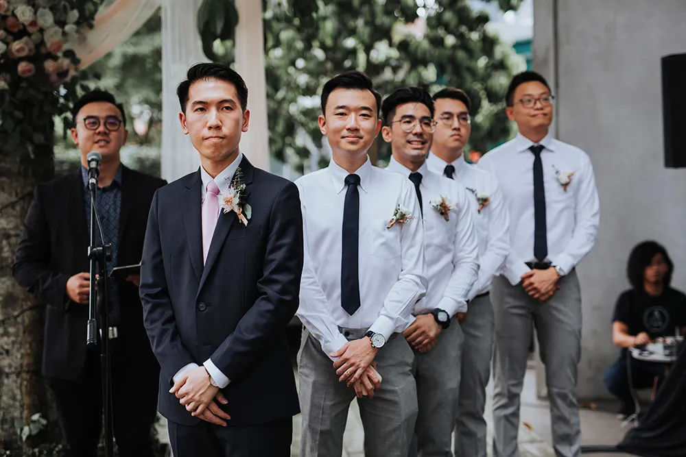 Photo by Andrew Chow of Munkeat Studio. theweddingnotebook.com