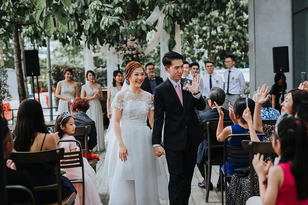 Photo by Andrew Chow of Munkeat Studio. theweddingnotebook.com