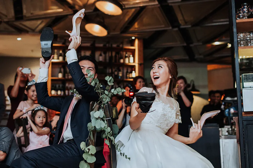 Photo by Andrew Chow of Munkeat Studio. theweddingnotebook.com