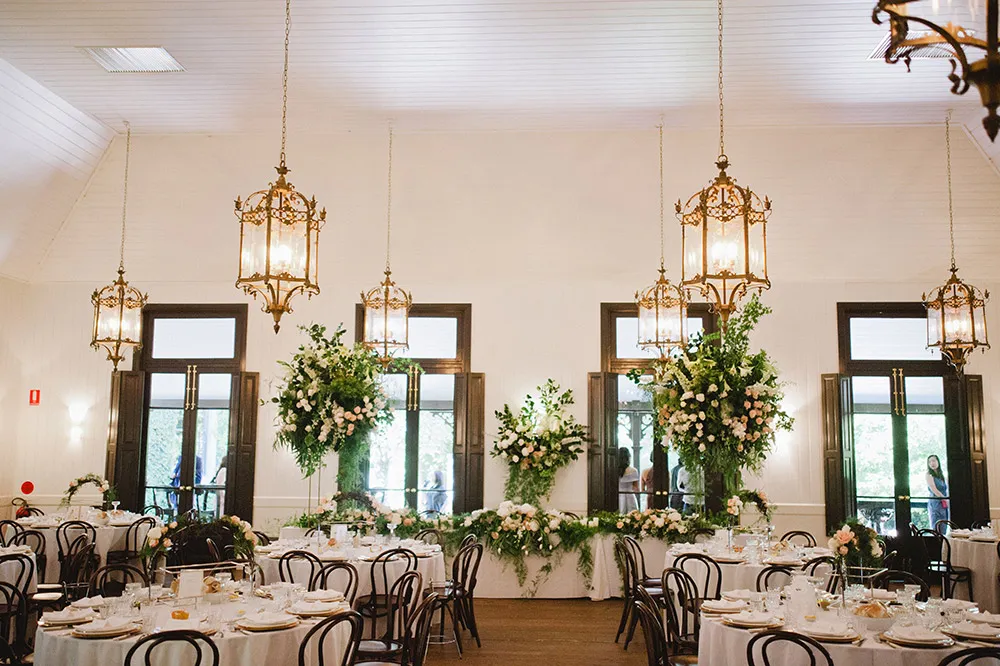 Photo by Tealily Photography. theweddingnotebook.com