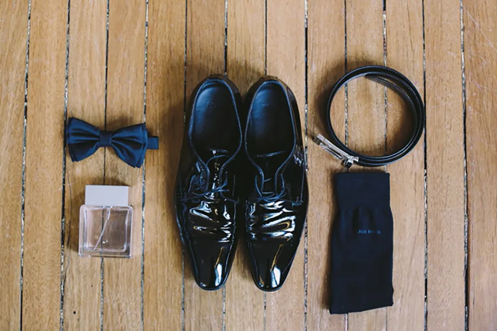 Photo by Lara Hotz Photography. theweddingnotebook.com