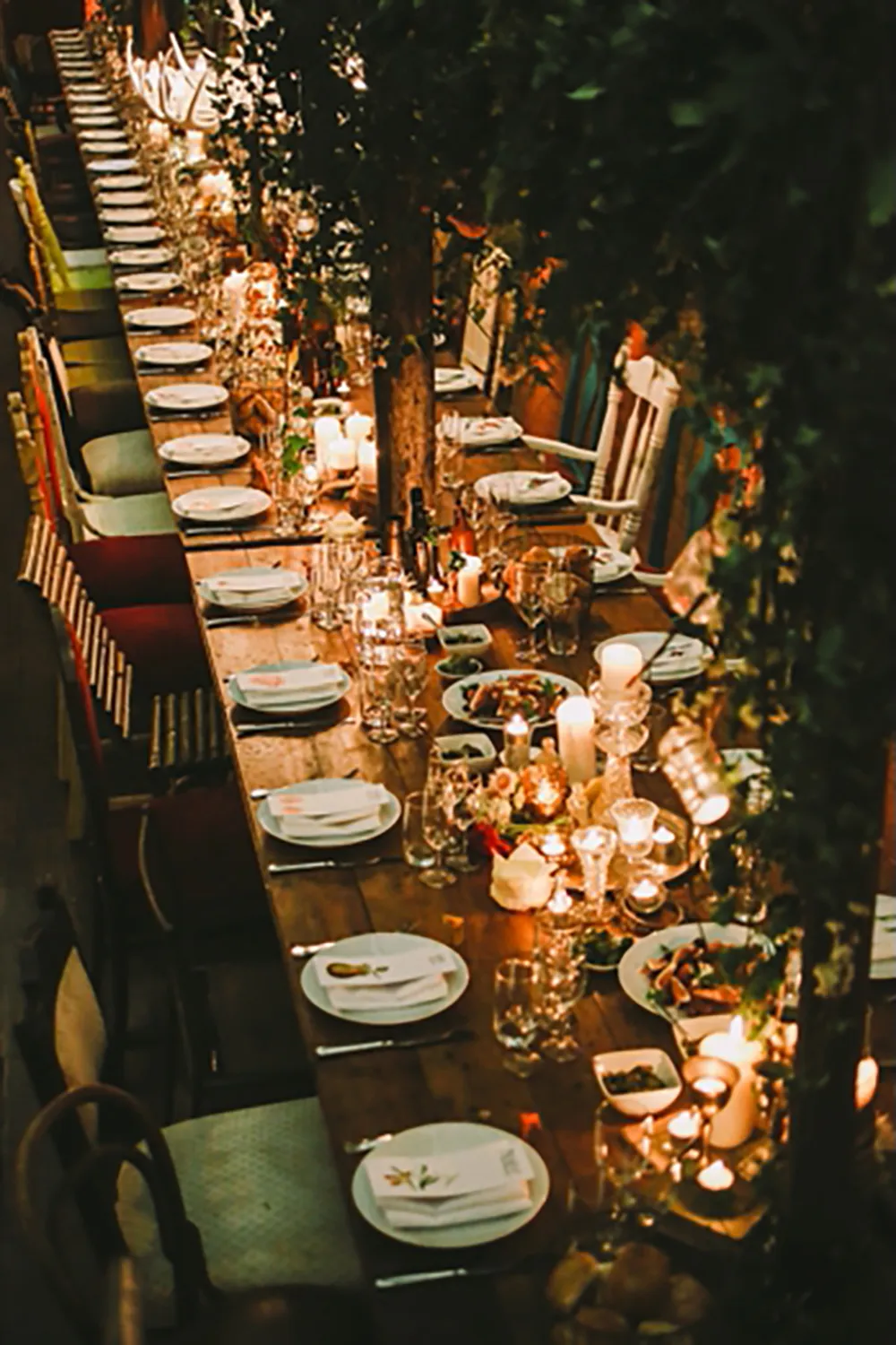 Photo by Lara Hotz Photography. theweddingnotebook.com