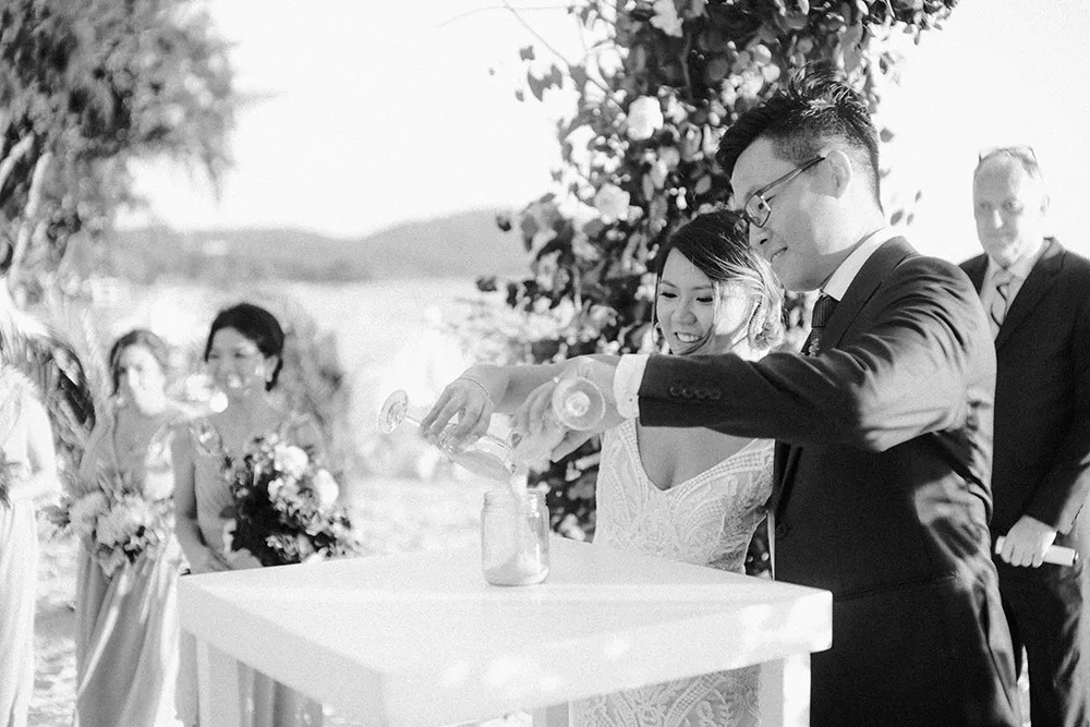 Photo by Louis Loo Photography. theweddingnotebook.com