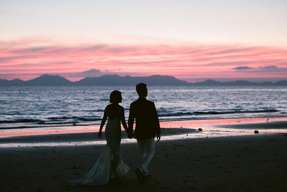 Photo by Louis Loo Photography. theweddingnotebook.com