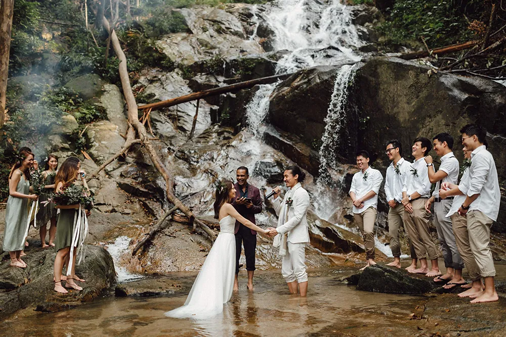 Photo by Peter Herman Photography. theweddingnotebook.com