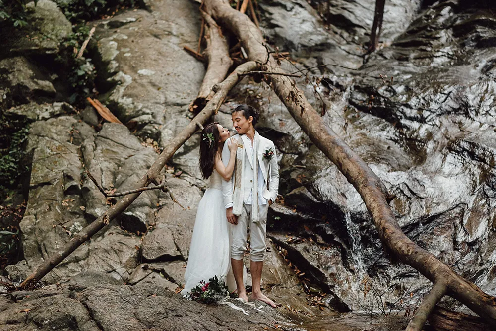 Photo by Peter Herman Photography. theweddingnotebook.com