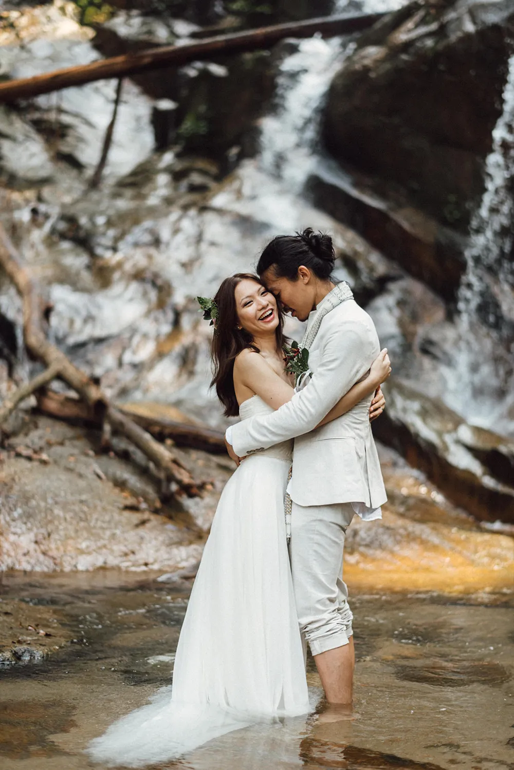 Photo by Peter Herman Photography. theweddingnotebook.com